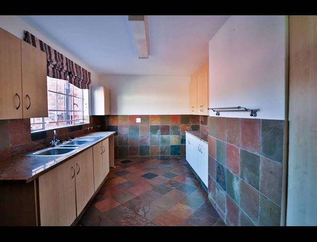4 BEDROOM HOUSE SOLD IN PRETORIUSPARK